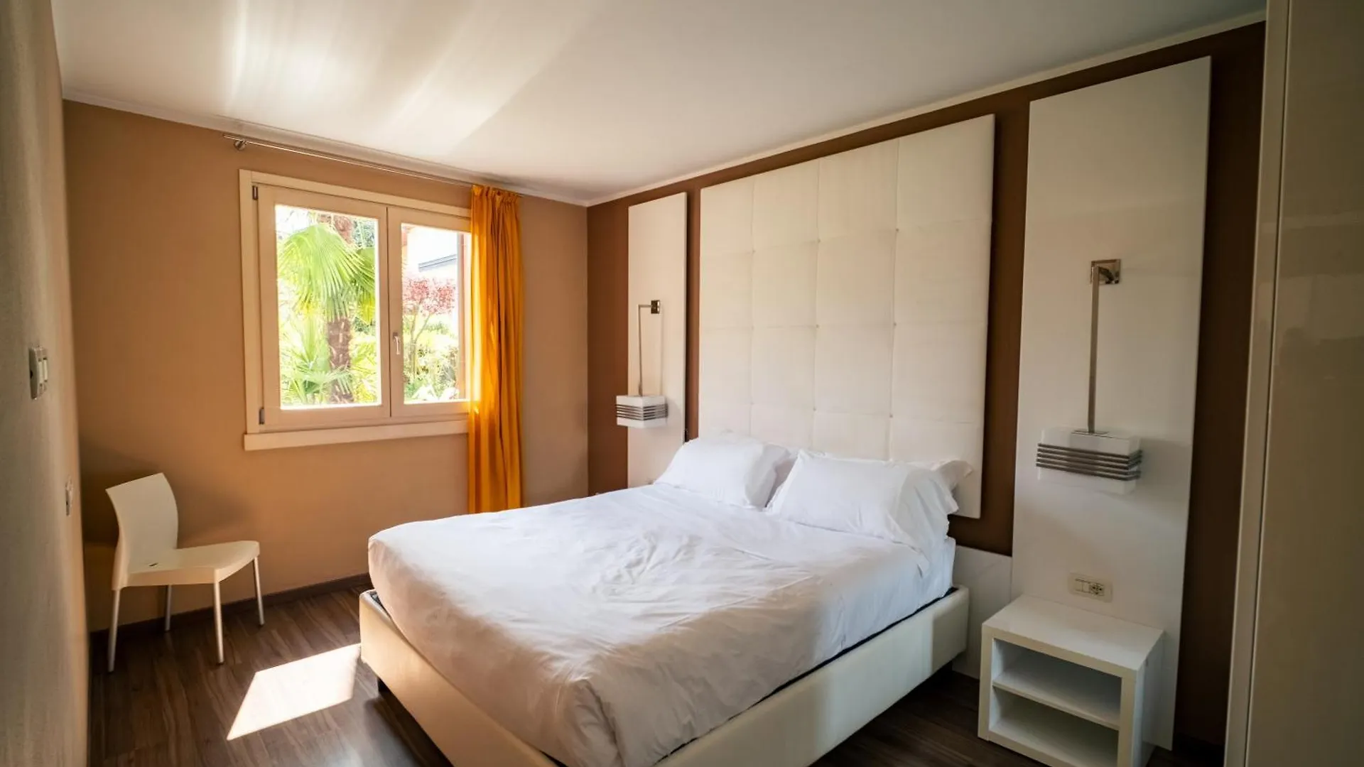 Aparthotel Acqua Resorts Sirmione